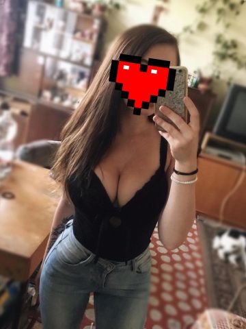 Юна